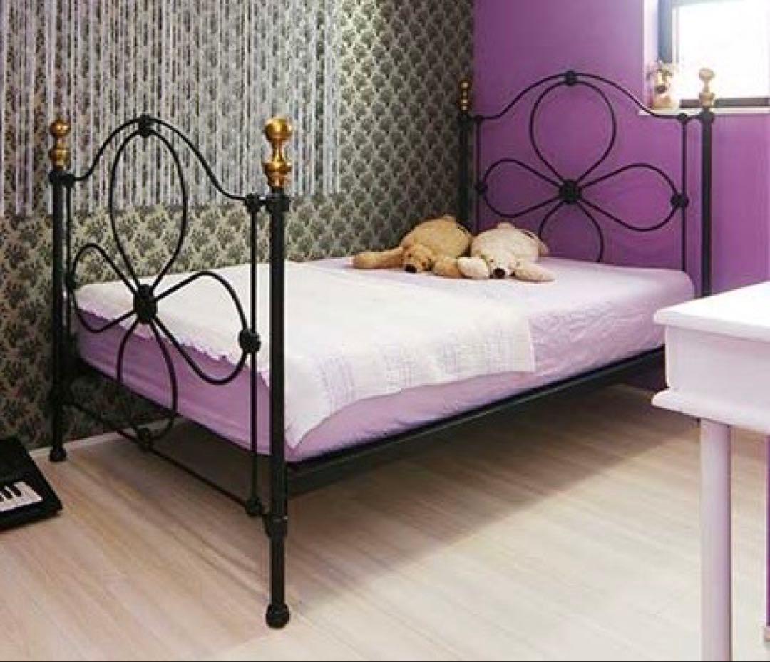 お取り置き商品 ローラアシュレイ　セミダブルベッドフレーム