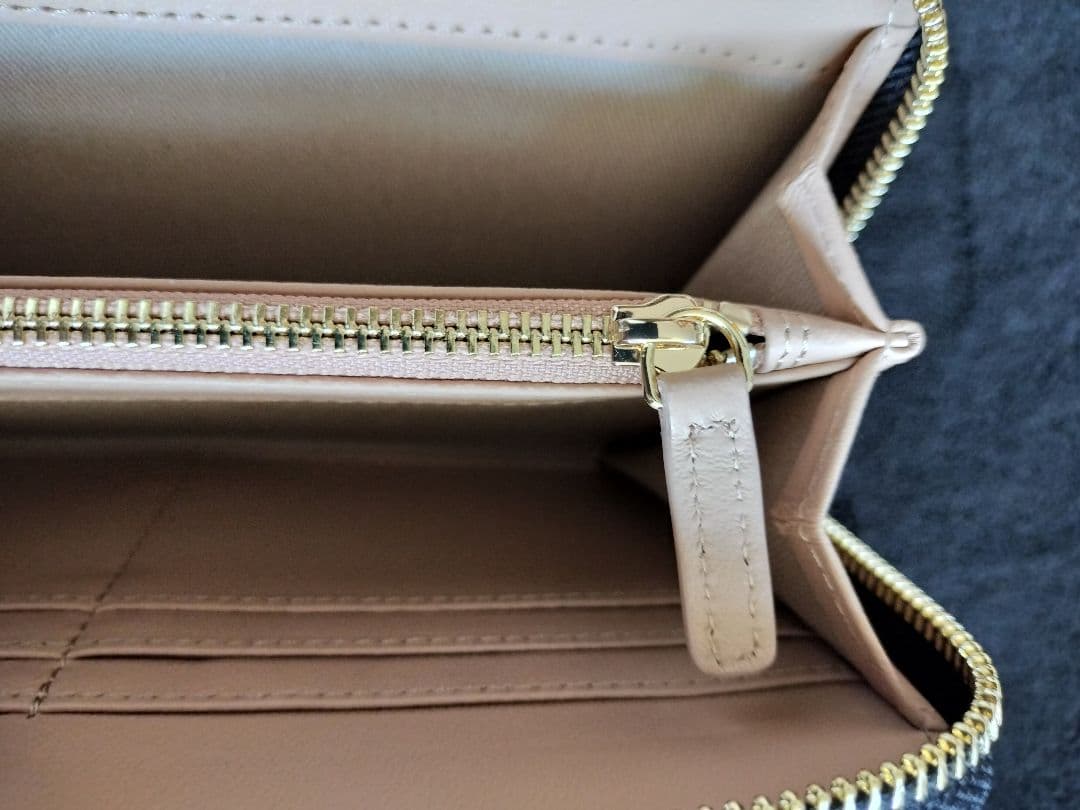 EMPORIO ARMANI 長財布 ラウンドファスナー 新品未使用