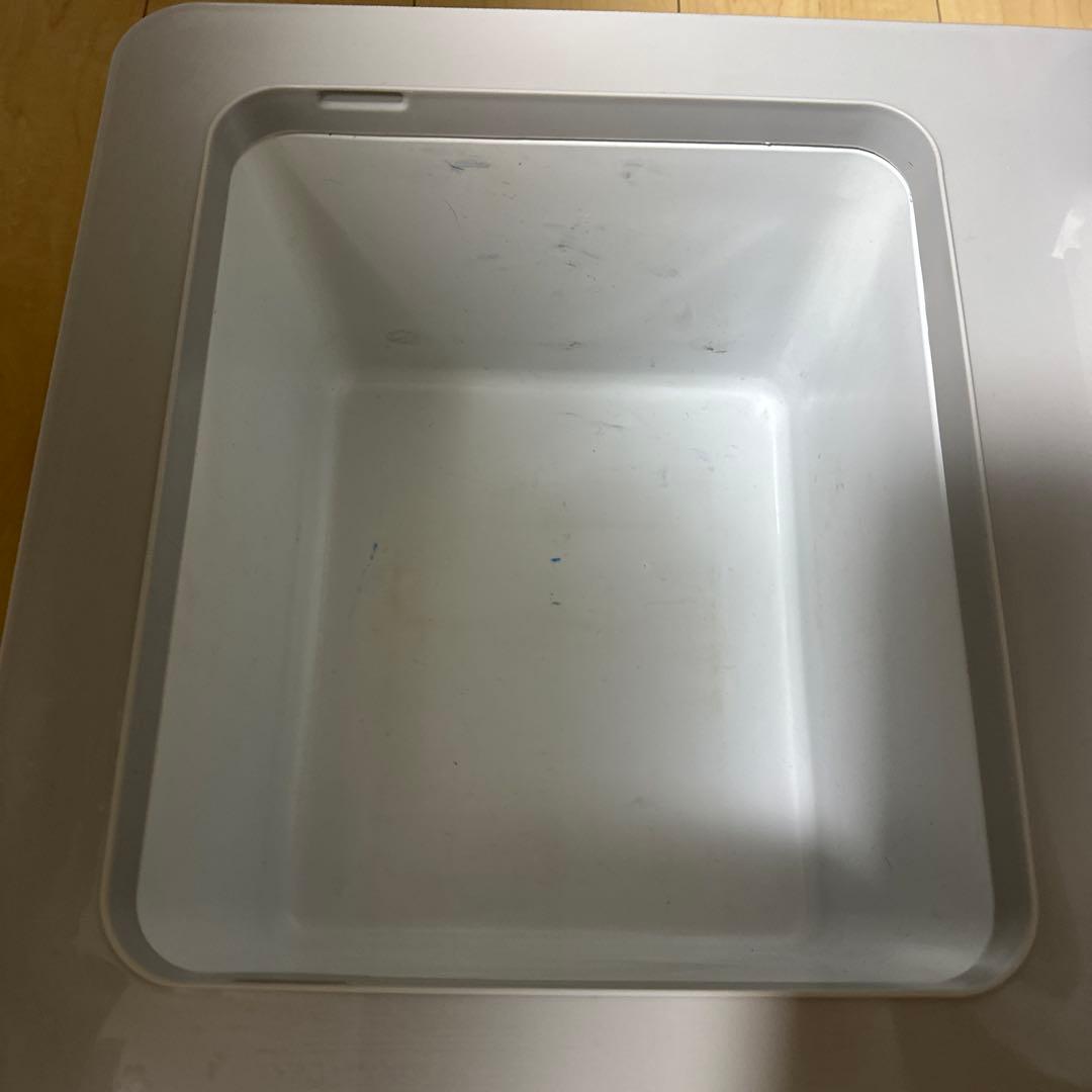 車載冷蔵庫　9リットル