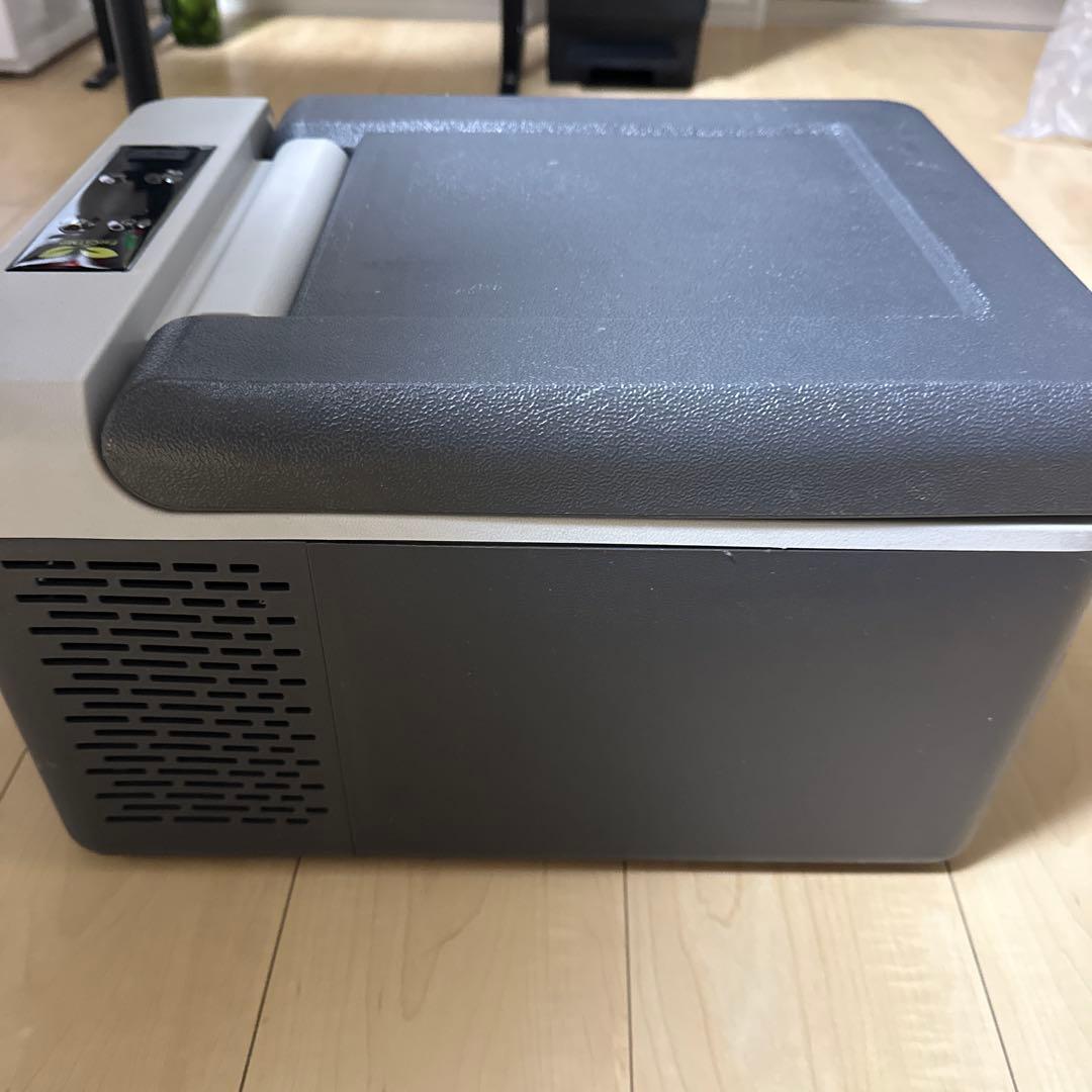 車載冷蔵庫　9リットル