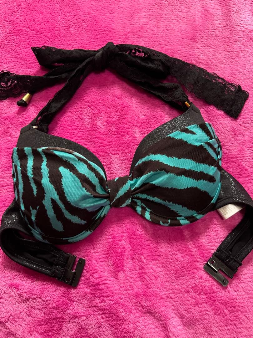 d.i.a. ゼブラ柄ブラトップ　見せブラ