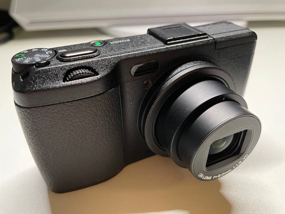 しろくろ【美品】RICOH GR DIGITAL IV