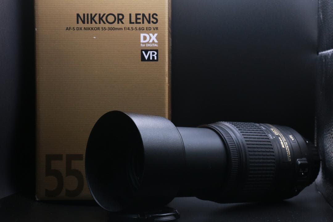 望遠レンズ NIKON DX AF-S 55-300mm F4.5-5.6G