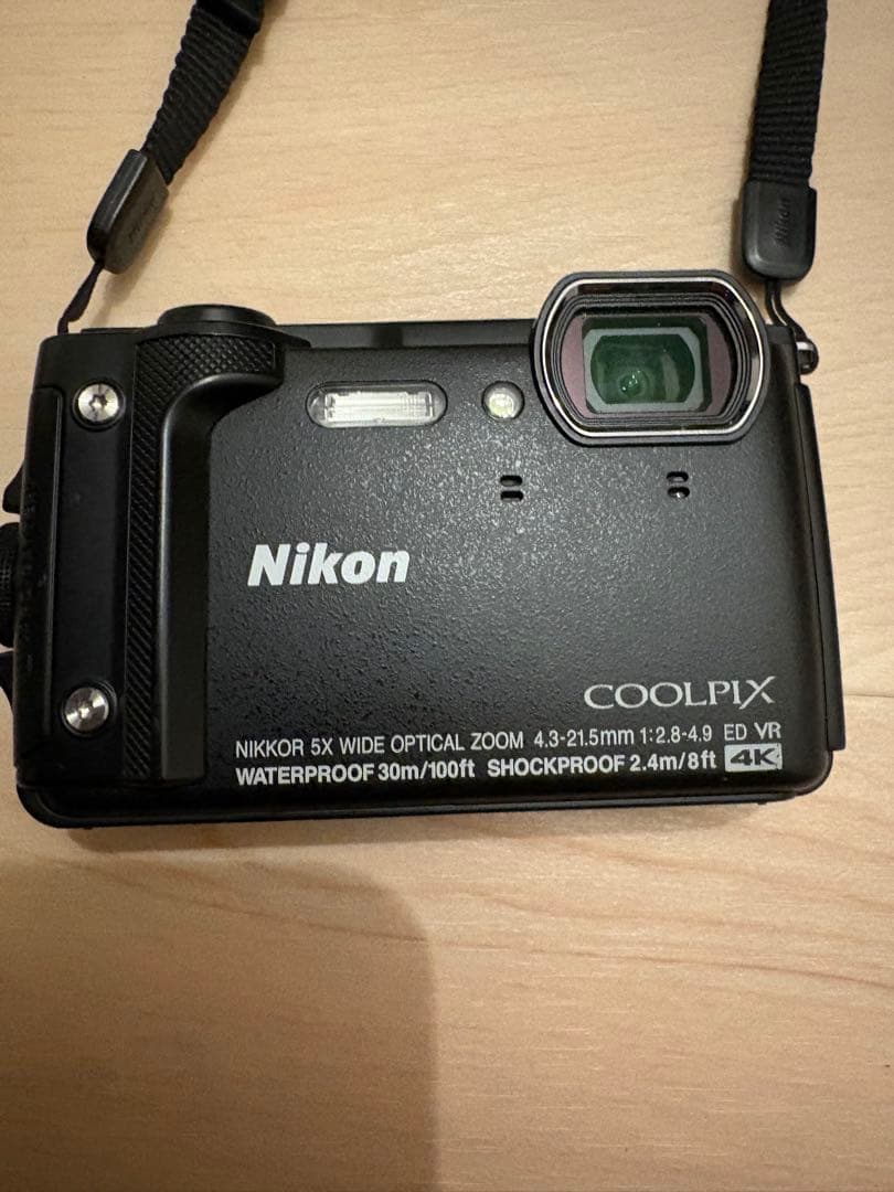 Y*i様 デジタルカメラNikon