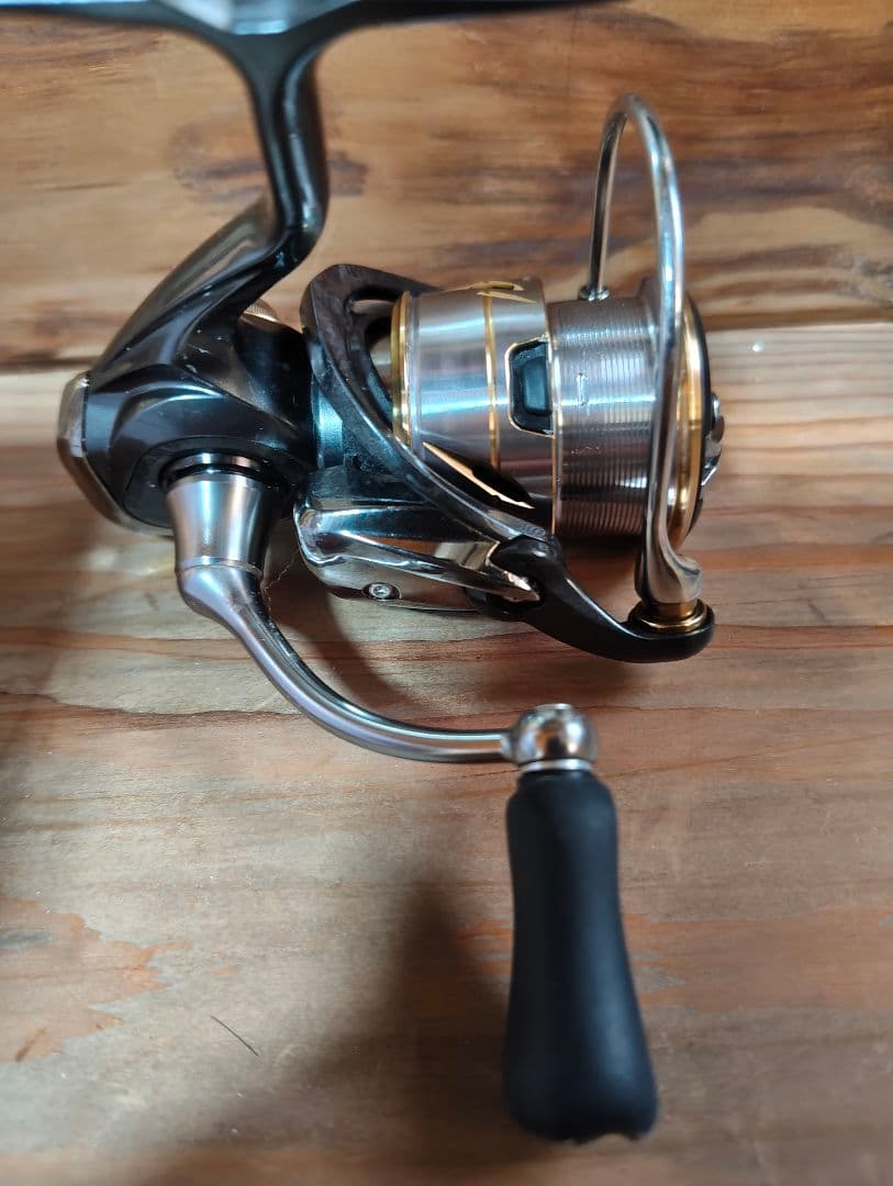 DAIWA 20ルビアス 20LUVIAS 2500 スピニングリール