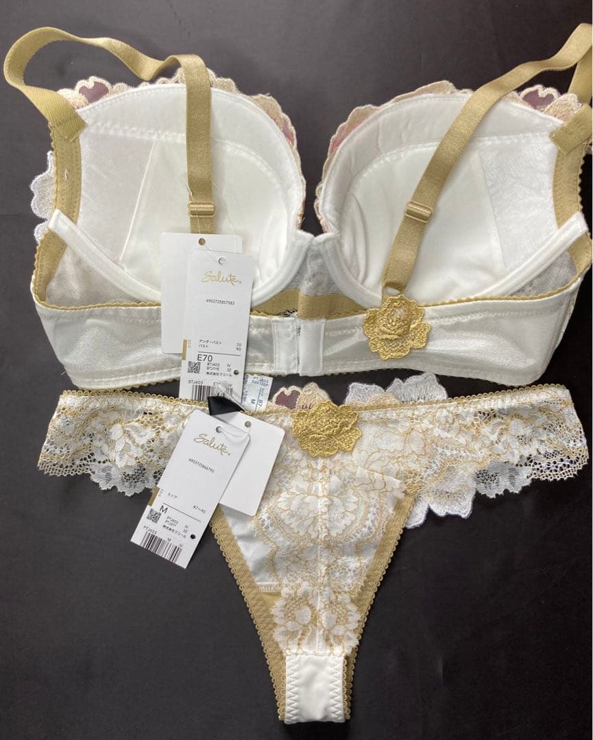 新品　ワコール　サルート 03G 日本の花嫁　E70 ソングM IV