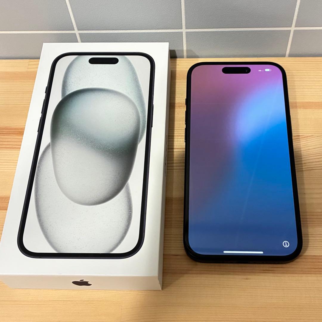 Apple iPhone 15 ブラック 128GB ディスプレイを公式にて交換