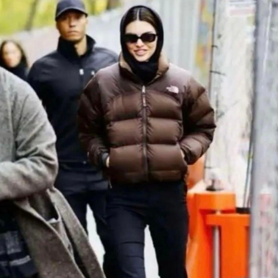 【超希少モデル！】美品！ケンダル・ジェ ンナー着用 ヌプシ ブラウン 茶色　s