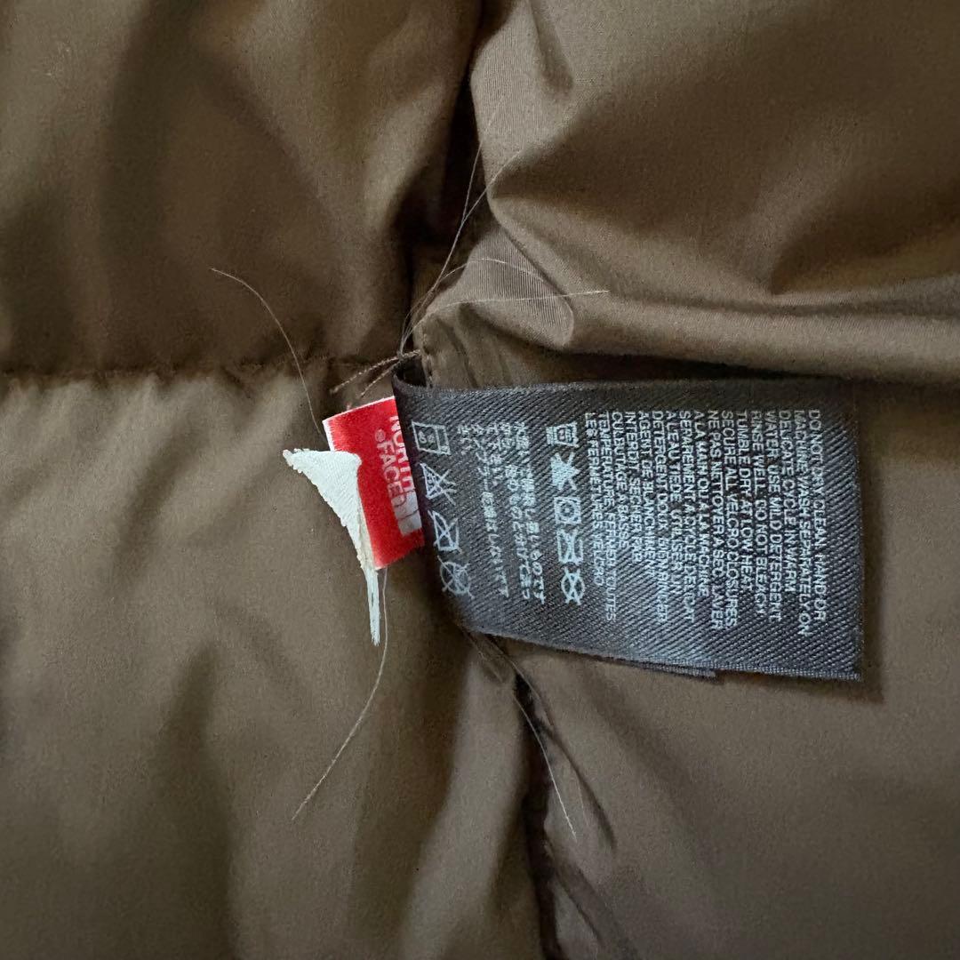 【超希少モデル！】美品！ケンダル・ジェ ンナー着用 ヌプシ ブラウン 茶色　s