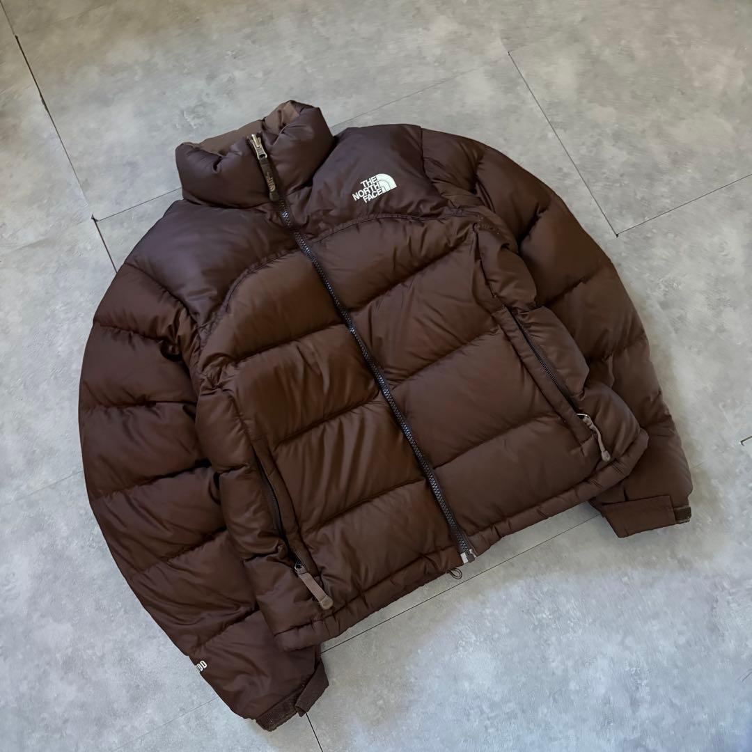 【超希少モデル！】美品！ケンダル・ジェ ンナー着用 ヌプシ ブラウン 茶色　s