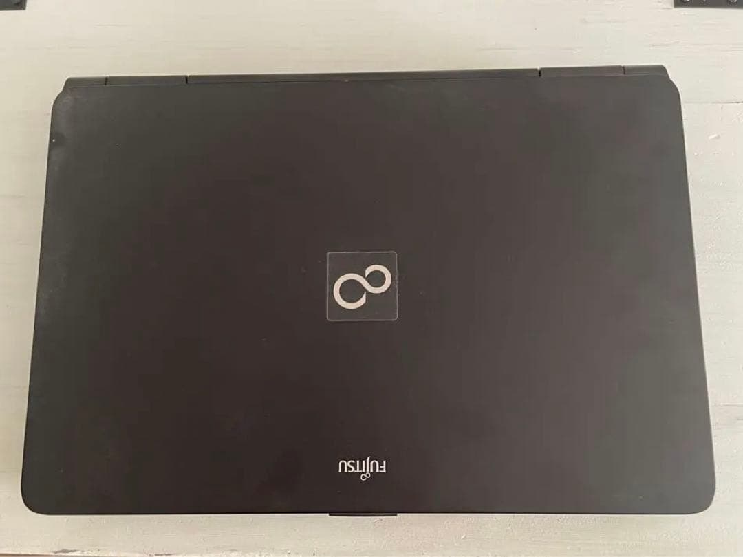 富士通ノートPC. Windows10 Pro